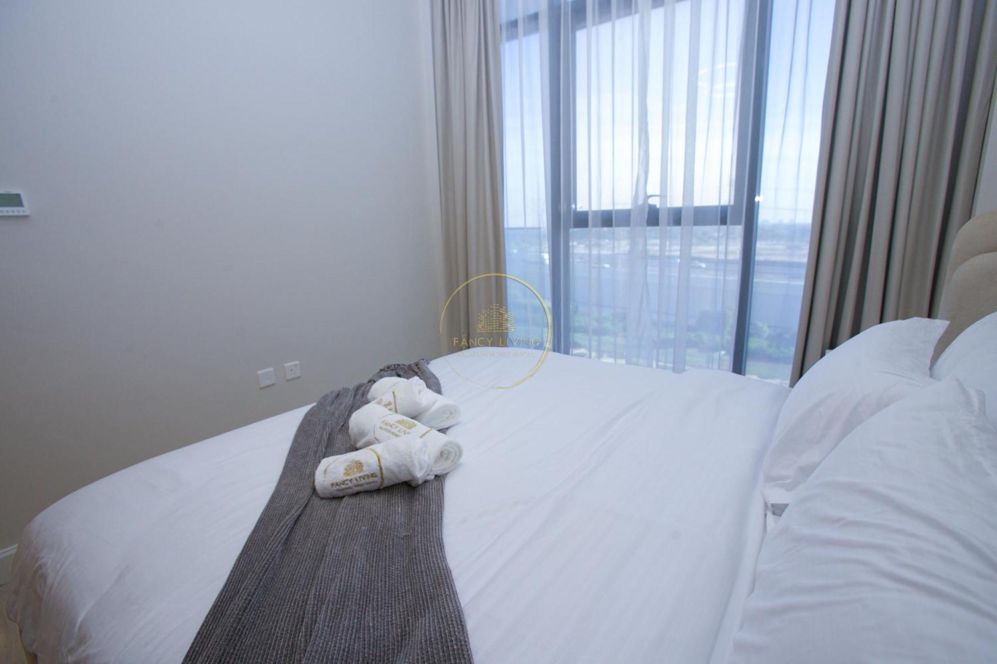 Appartamento Standard 2Bhk Located In Azizi Riviera 46 Dubai Esterno foto